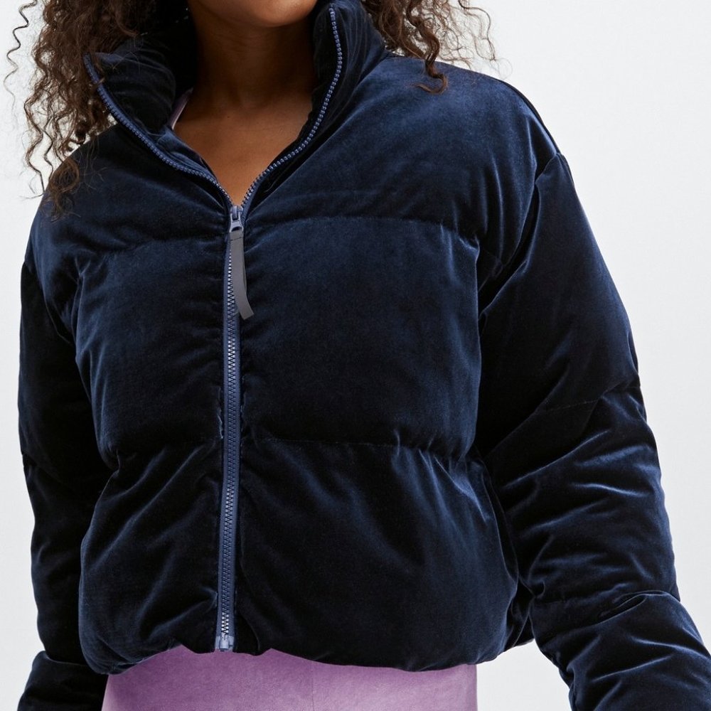 Fabletics Navy Blue Wander Velour Cropped Puffer Jacket - Size M